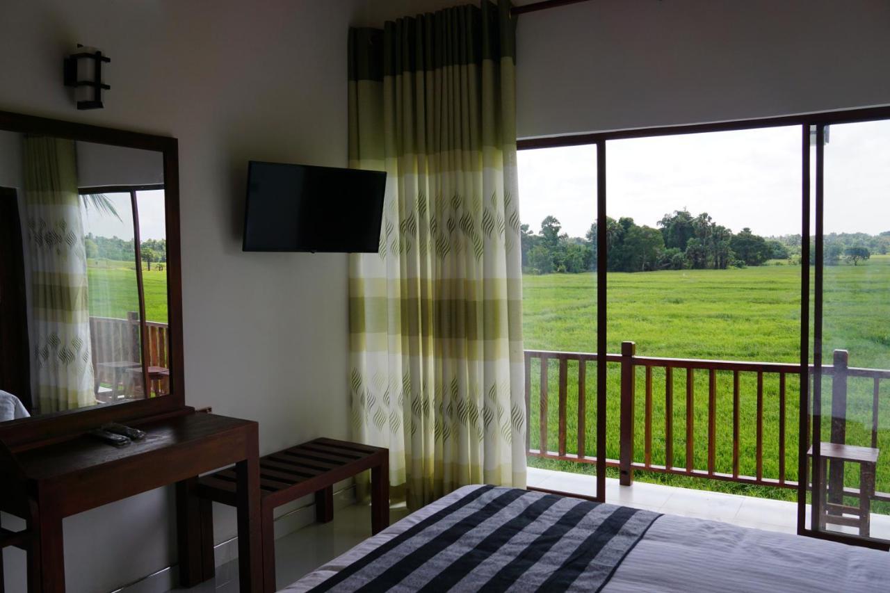 Sunshine Tourist Rest Hotel Anuradhapura Ngoại thất bức ảnh